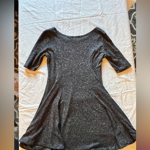 Soft gray half sleeve dress - Picture 2 of 2